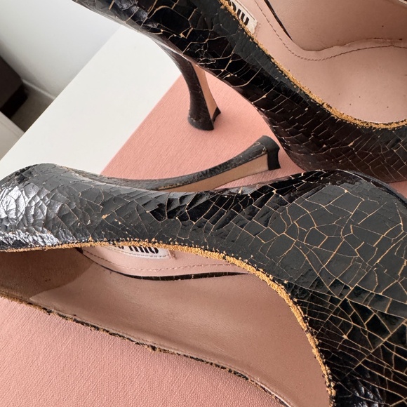 Miu Miu S/S 2013 Cracked Leather Pumps | IT 37 - Picture 2 of 9